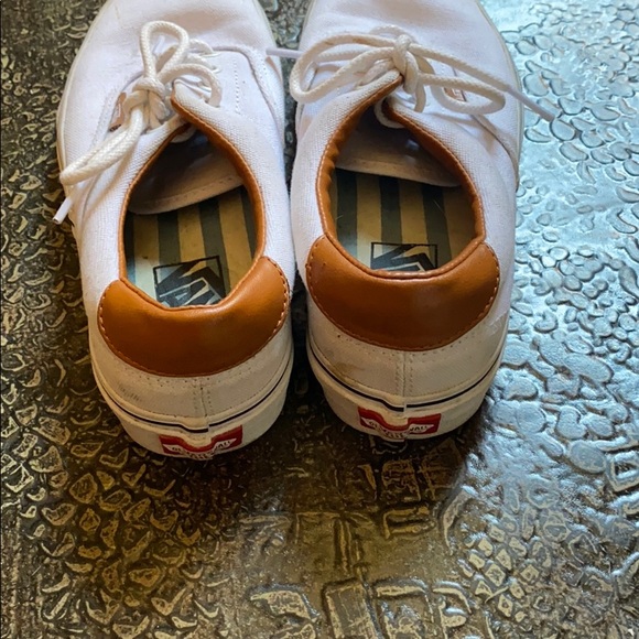 Vans - Picture 4 of 4